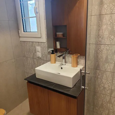 Parastaseis One Bedrooom Flat Georges Square パトラ